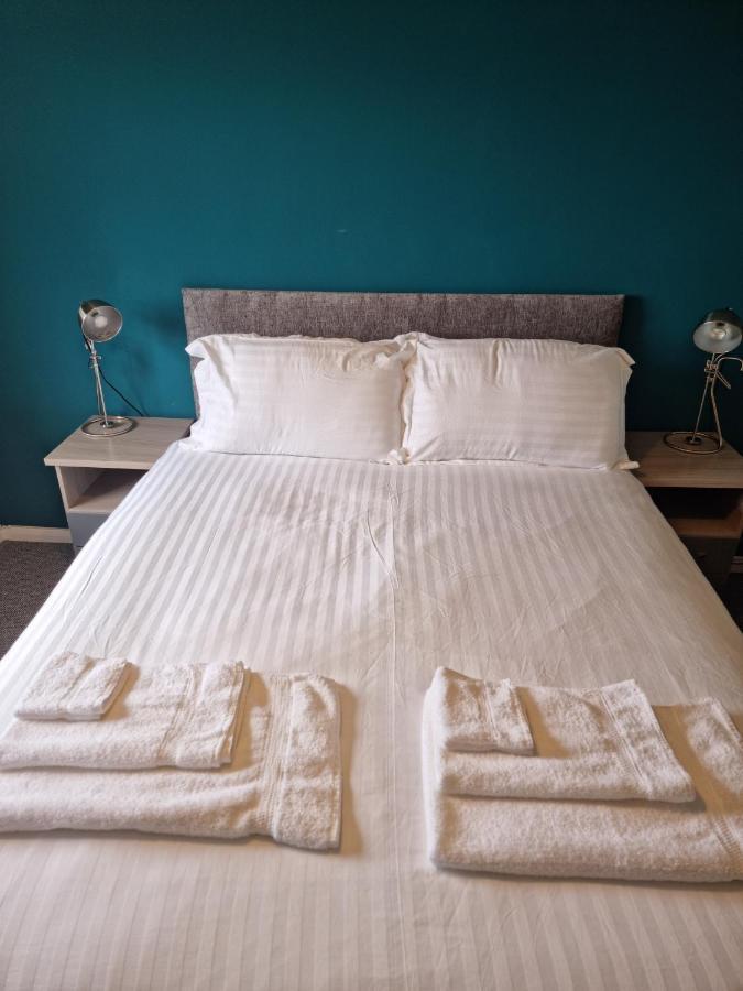 Lovely 2 Bedroom Serviced Apartment With Parking Mansfield Bagian luar foto