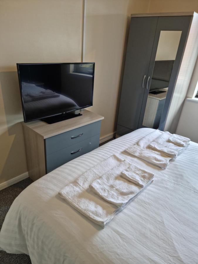 Lovely 2 Bedroom Serviced Apartment With Parking Mansfield Bagian luar foto