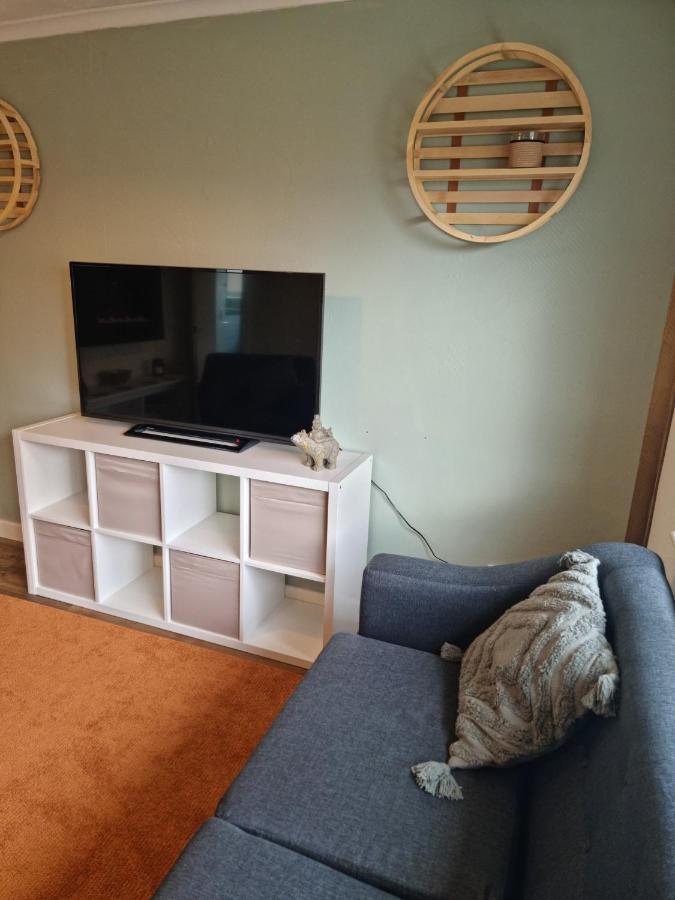 Lovely 2 Bedroom Serviced Apartment With Parking Mansfield Bagian luar foto
